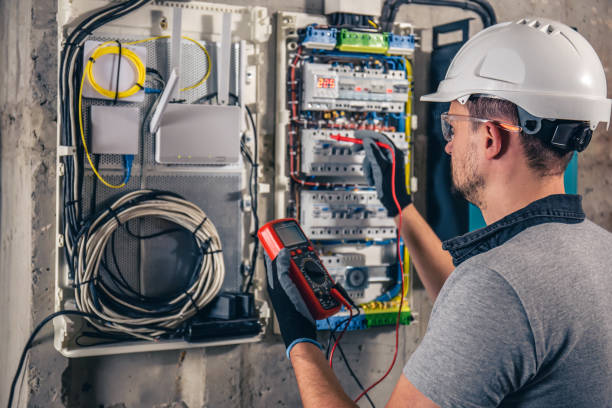 Best Affordable Emergency Electrician  in Zephyrhills North, FL